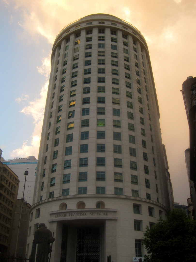 Rio de Janeiro Centro, building with round architecture