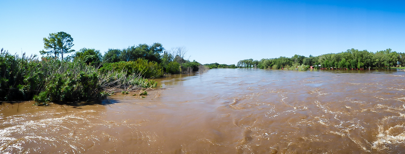 Río desbordado