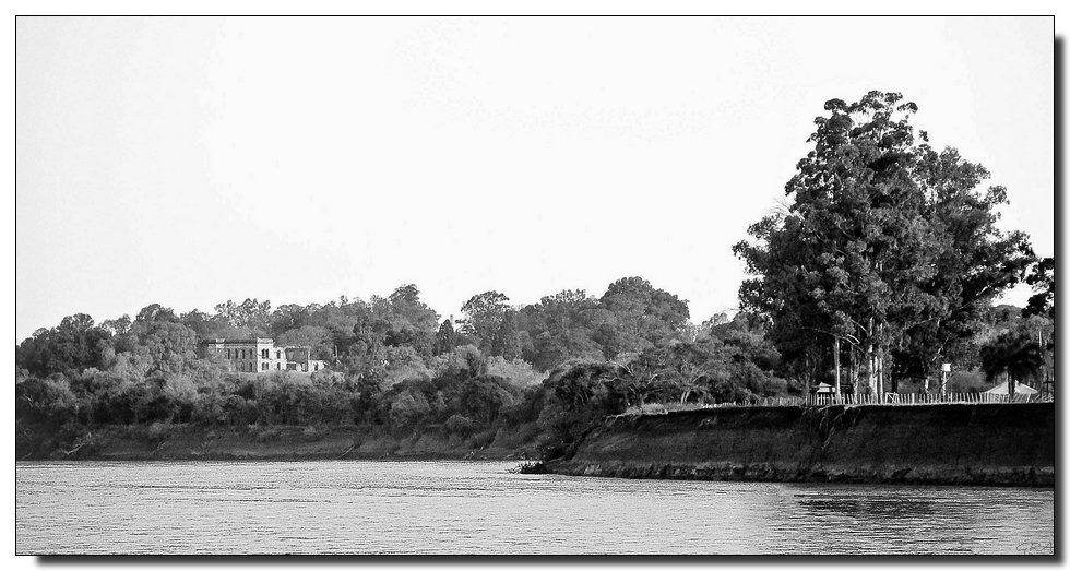 Rio Uruguay. Castillo San Carlos II