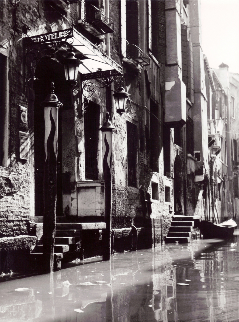 Rio veneziano. (foto analogica del 1959)