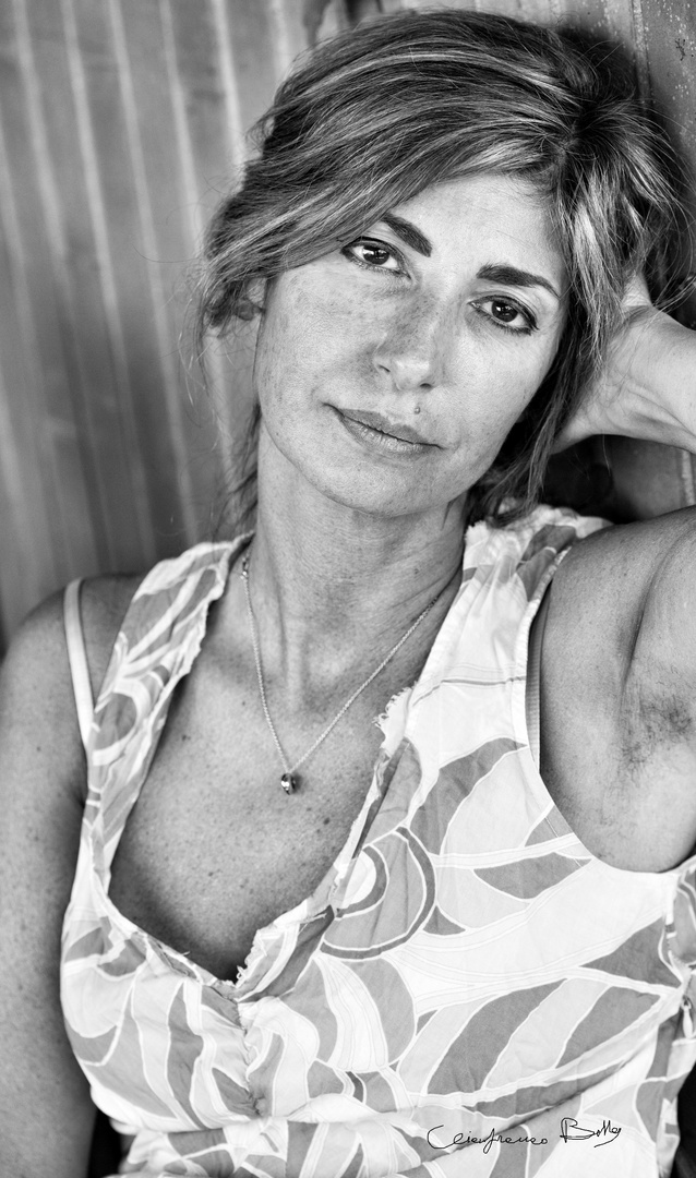 Ritratto Di Donna In Bianco E Nero Foto Immagini Persone Foto Su Fotocommunity
