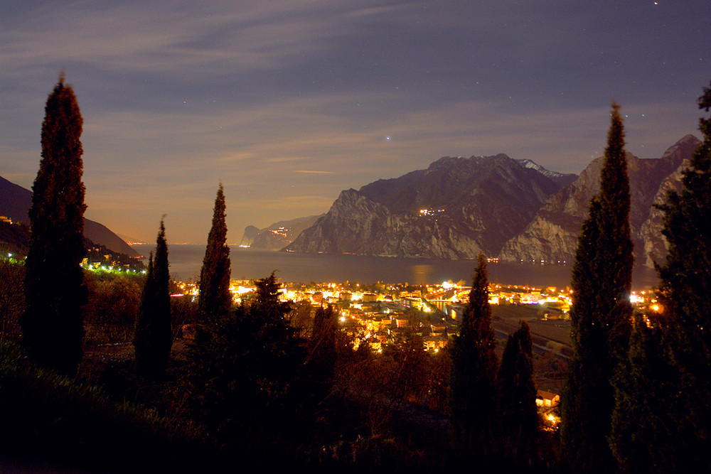 Riva del Garda by night