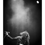 Rival Sons - Jay Buchanan (3)