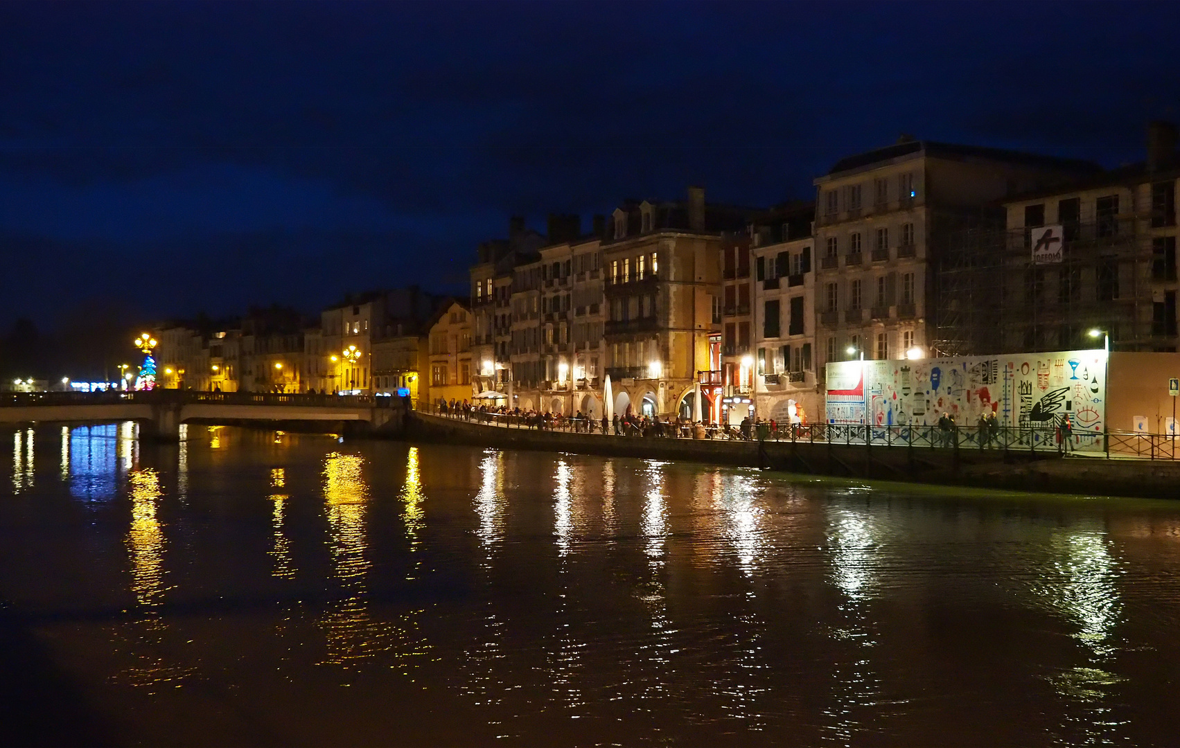 Rive droite de la Nive la nuit