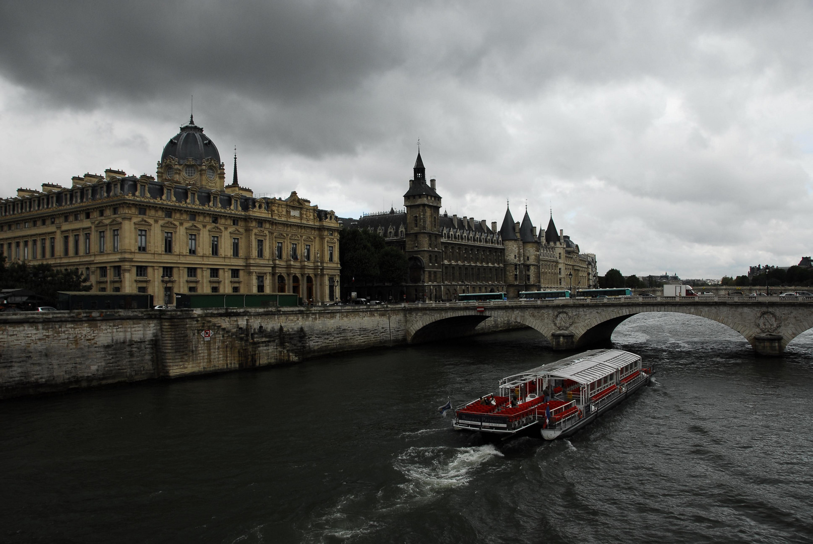 river seine