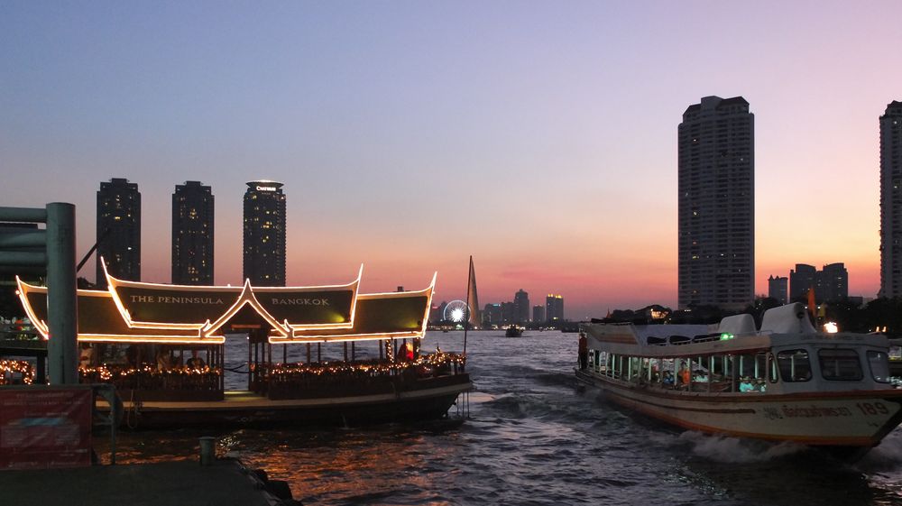 riverside chao praya