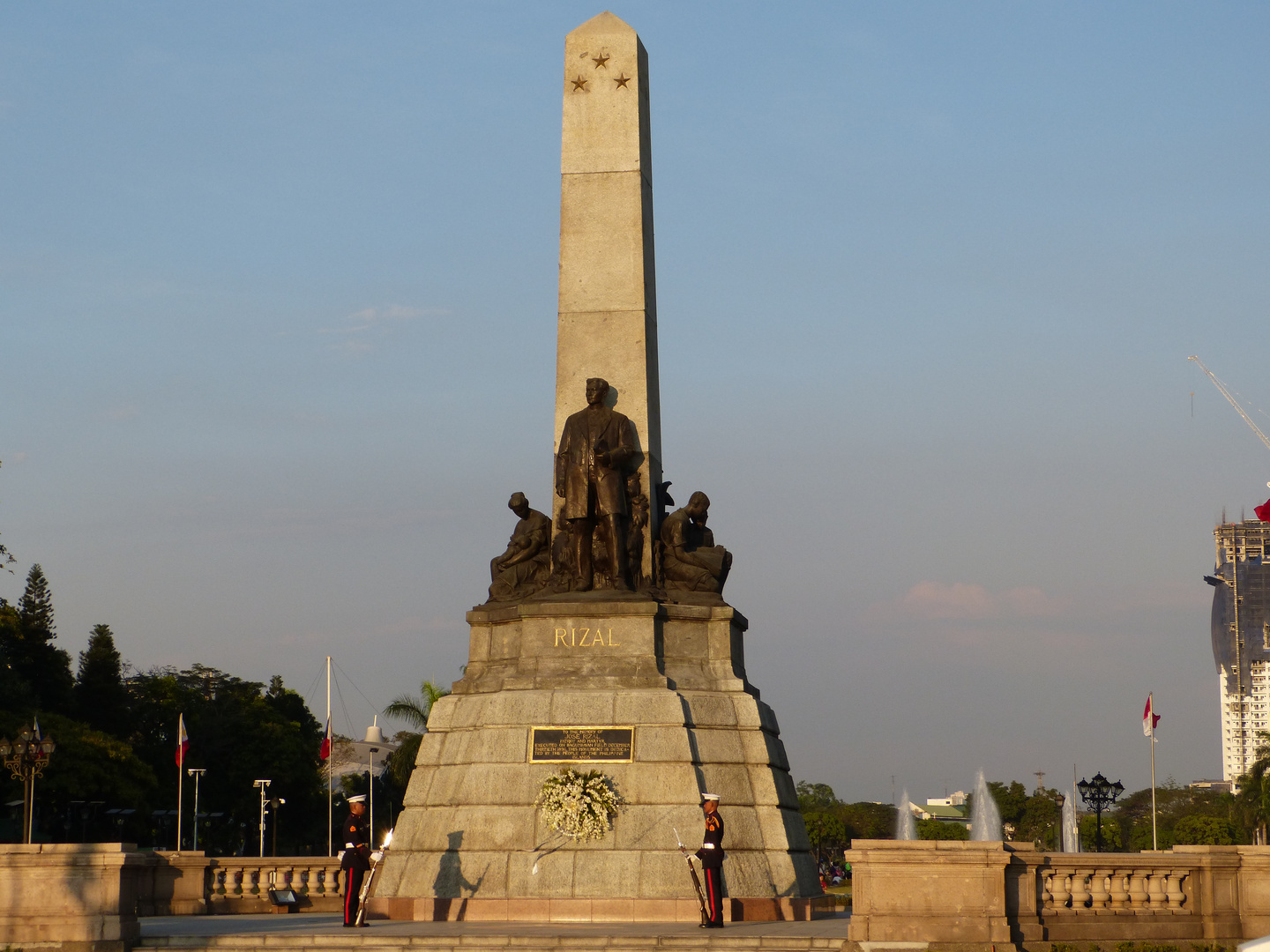 Rizal monument at "his" park in sunset