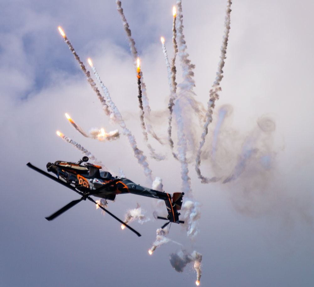 RNLAF AH-64D APACHE SOLO DISPLAY TEAM