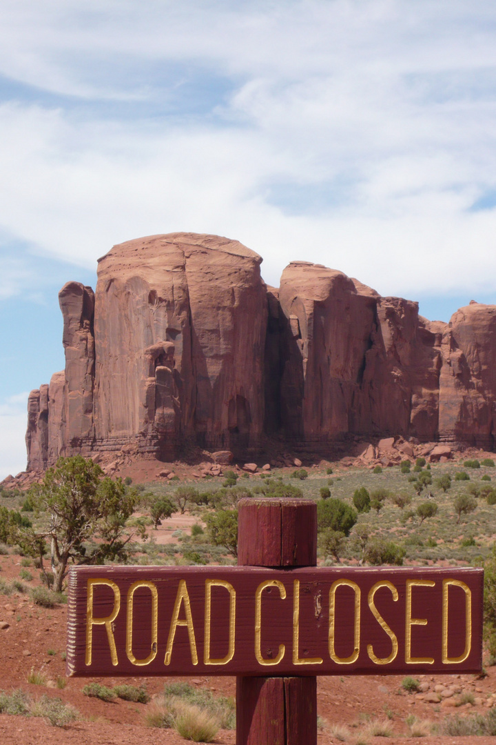 Road Closed