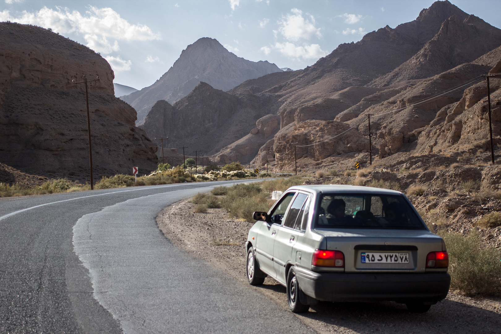 road to abyaneh