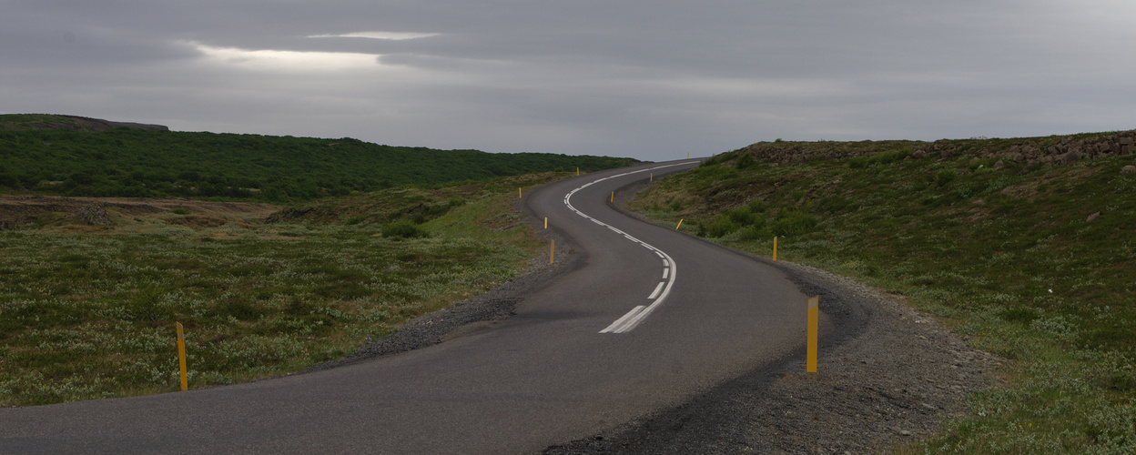 Road to Gullfoss