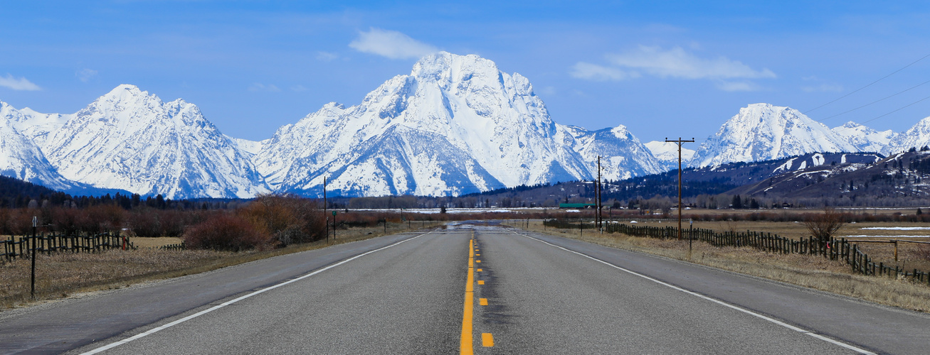 Road to Mount Moran