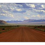 Road to  Namib Naukluft