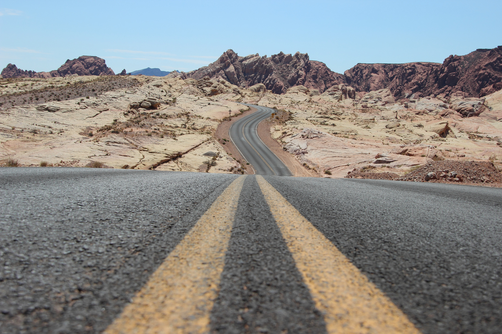Road to nowhere Foto & Bild north america, united states, nevada