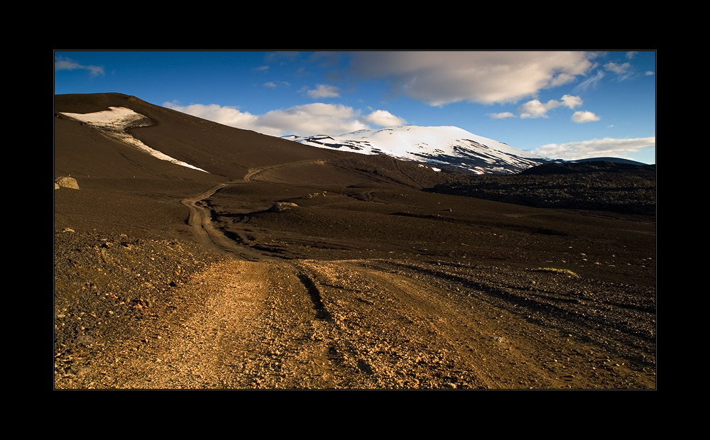 [ Road to the Hekla ]