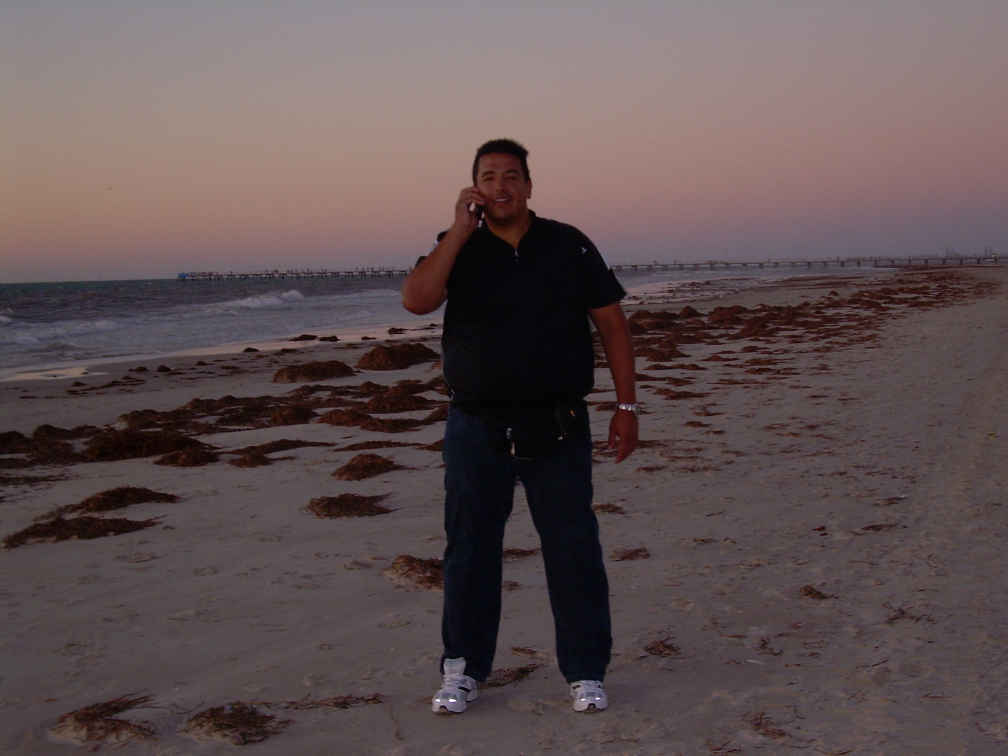 Roaming en laplaya de la explanada de semaphore pòrt,port adelaide,australia..