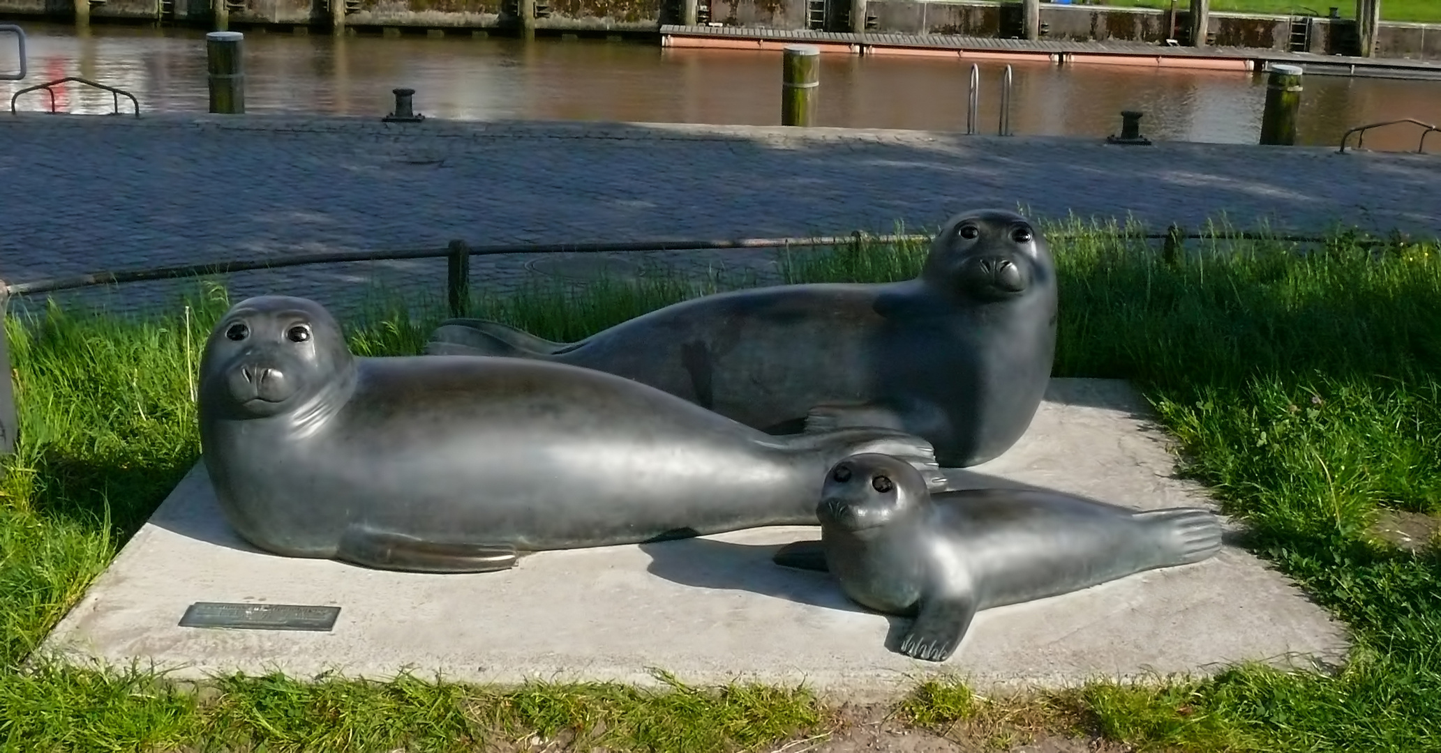 Robben-Skulptur in Tönning