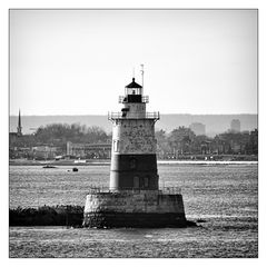 Robbins Reef Light.