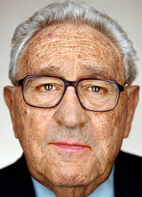Robert de Niro als Henry Kissinger