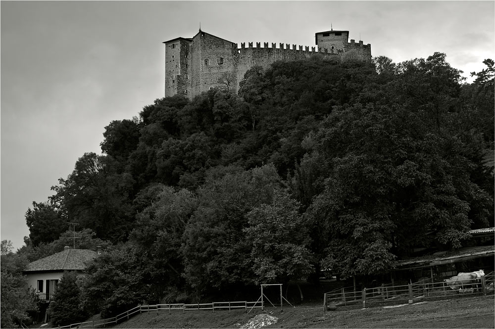 Rocca di Angera