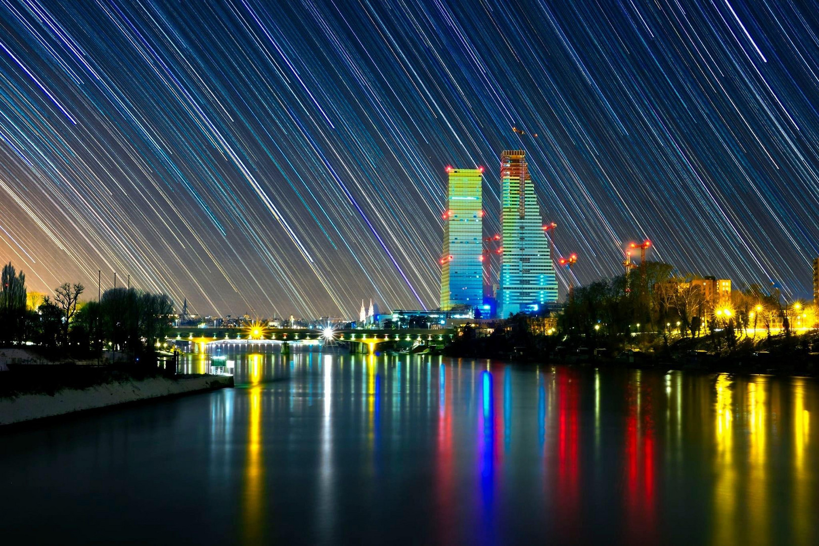 Roche Towers bei Nacht (Composing)