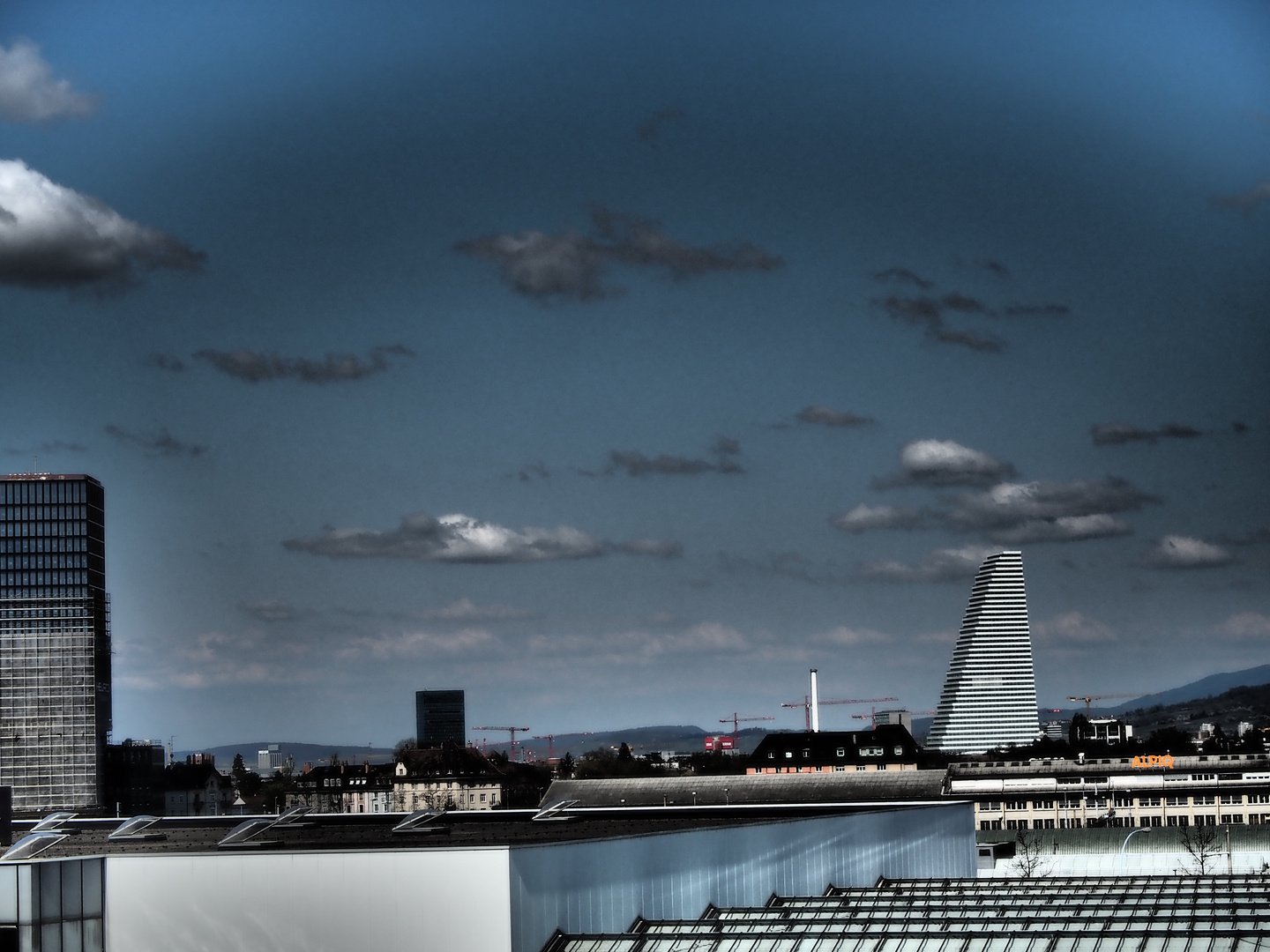 Roche Turm mit Gewitter Wetter