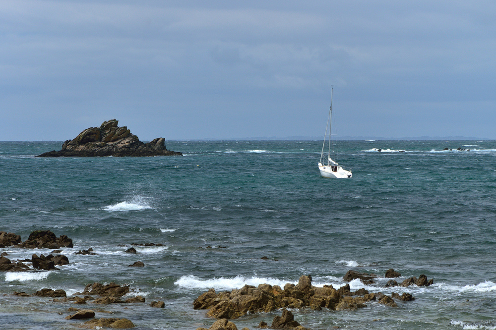 rochers et bateau