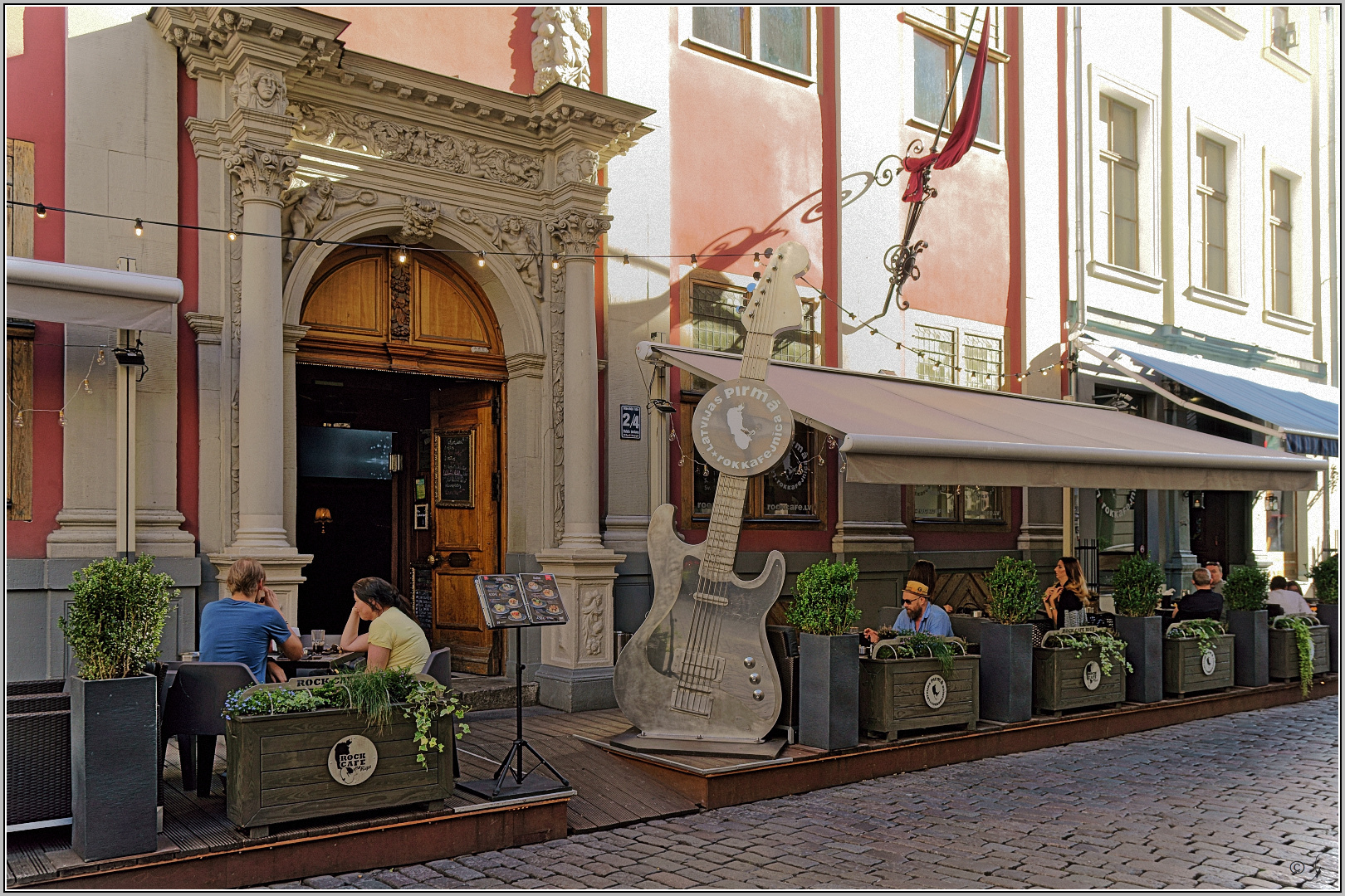 Rockcafe mit restauriertes Dekolleté