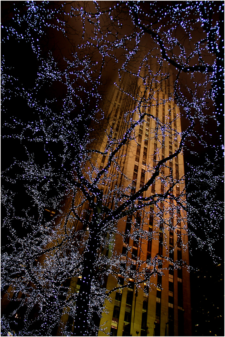 Rockefeller Center by night