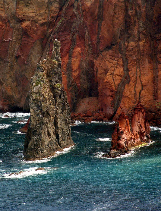 rocks in madeira