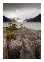 Rocks near Leones glacier