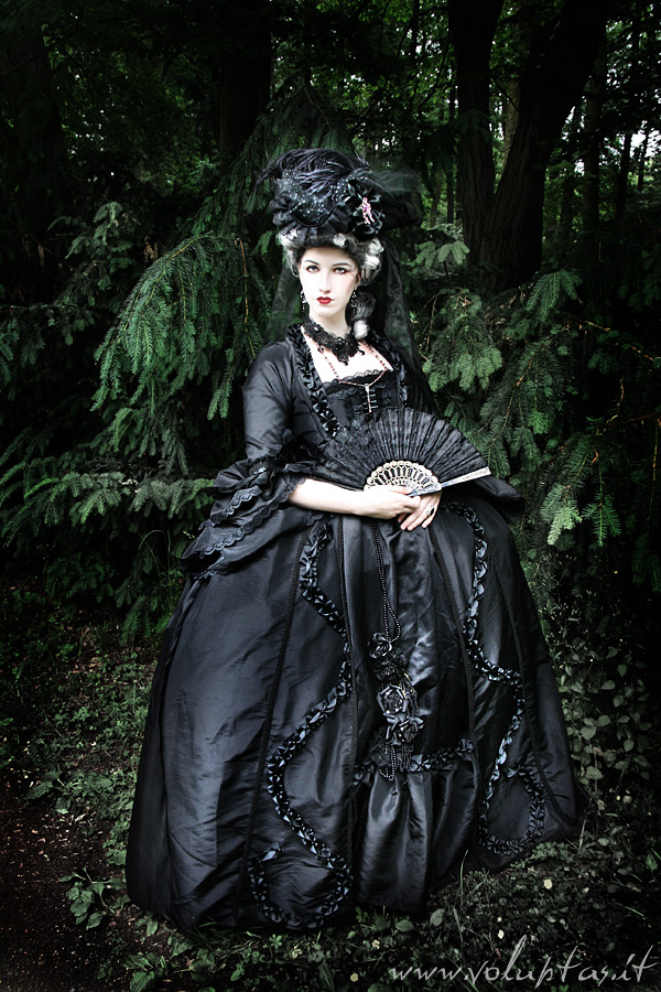 Rococo Noire