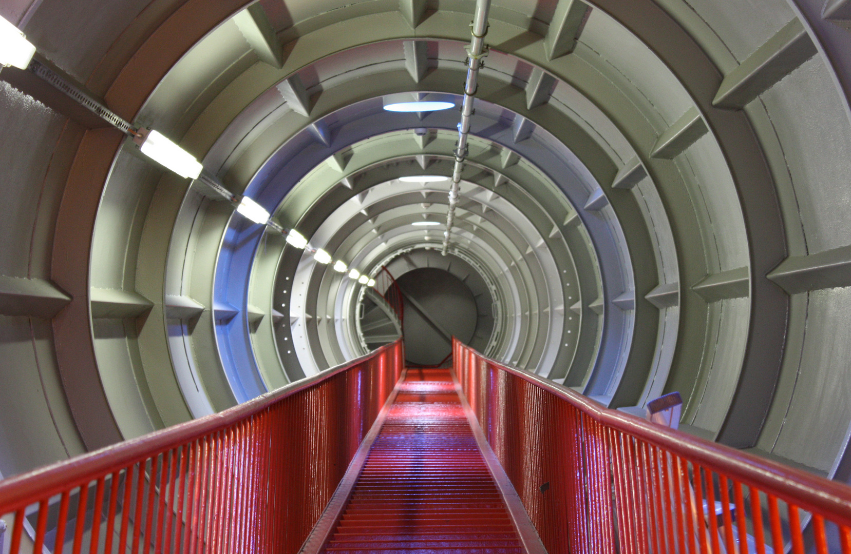 Röhre atomium