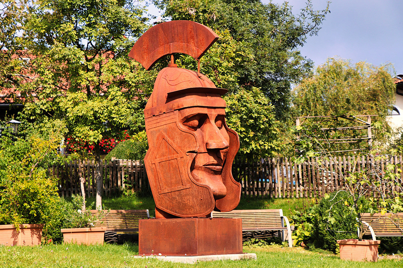 Römer Skulptur in Seebruck