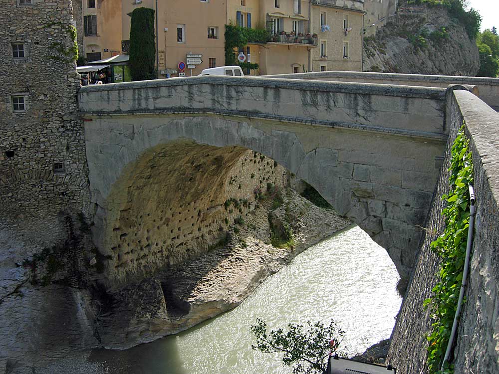 Römerbrücke in Vaison la Romaine