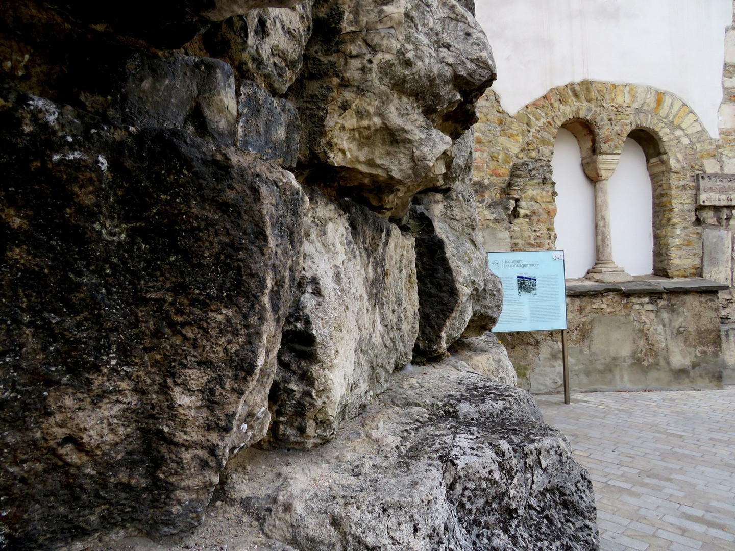 Römische Mauerreste in Regensburg