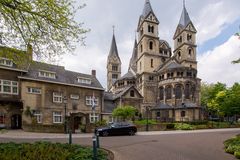 Roermond - Abdijhof - Munsterkerk - 01