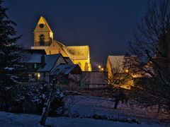 Röttler Kirche bei Nacht