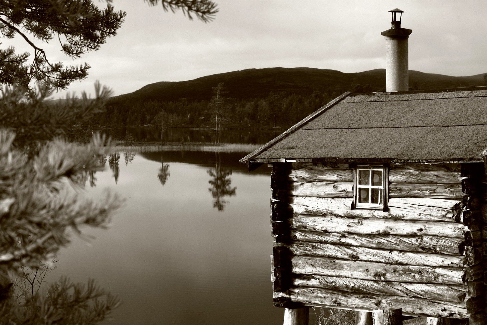 Rogen Nationalpark/Femundsmarka - einsames Haus am See