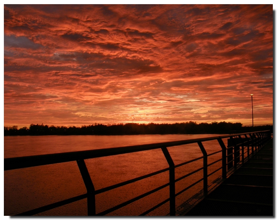 Rojo Amanecer.