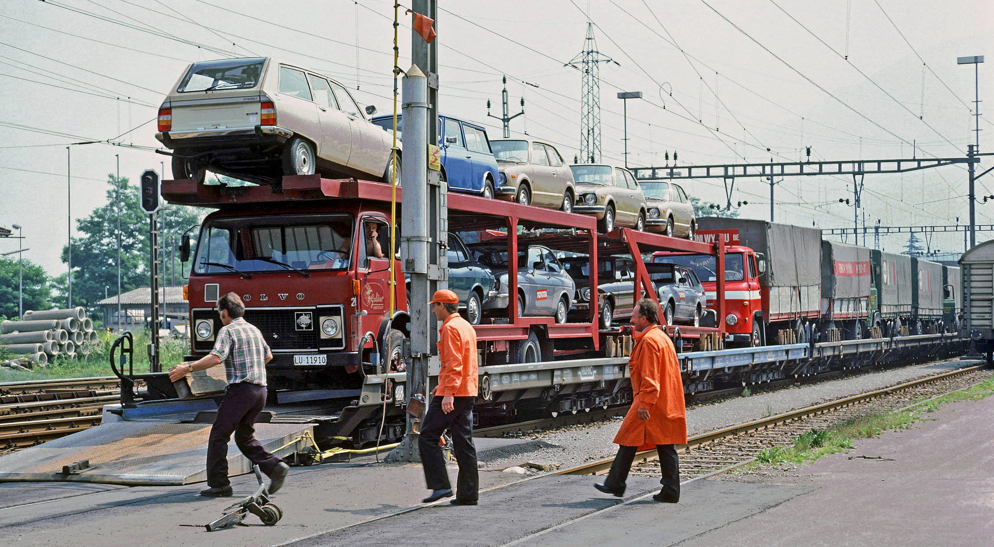 Rollende Landstrasse Hupac Cadenazzo Aug. 1976  