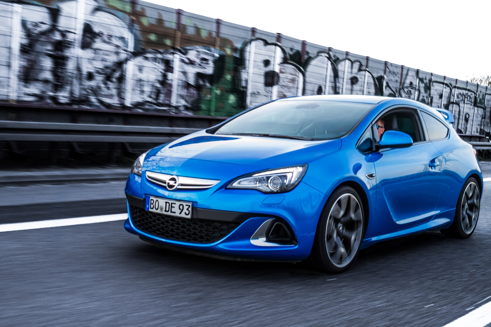 Rolling Astra J OPC