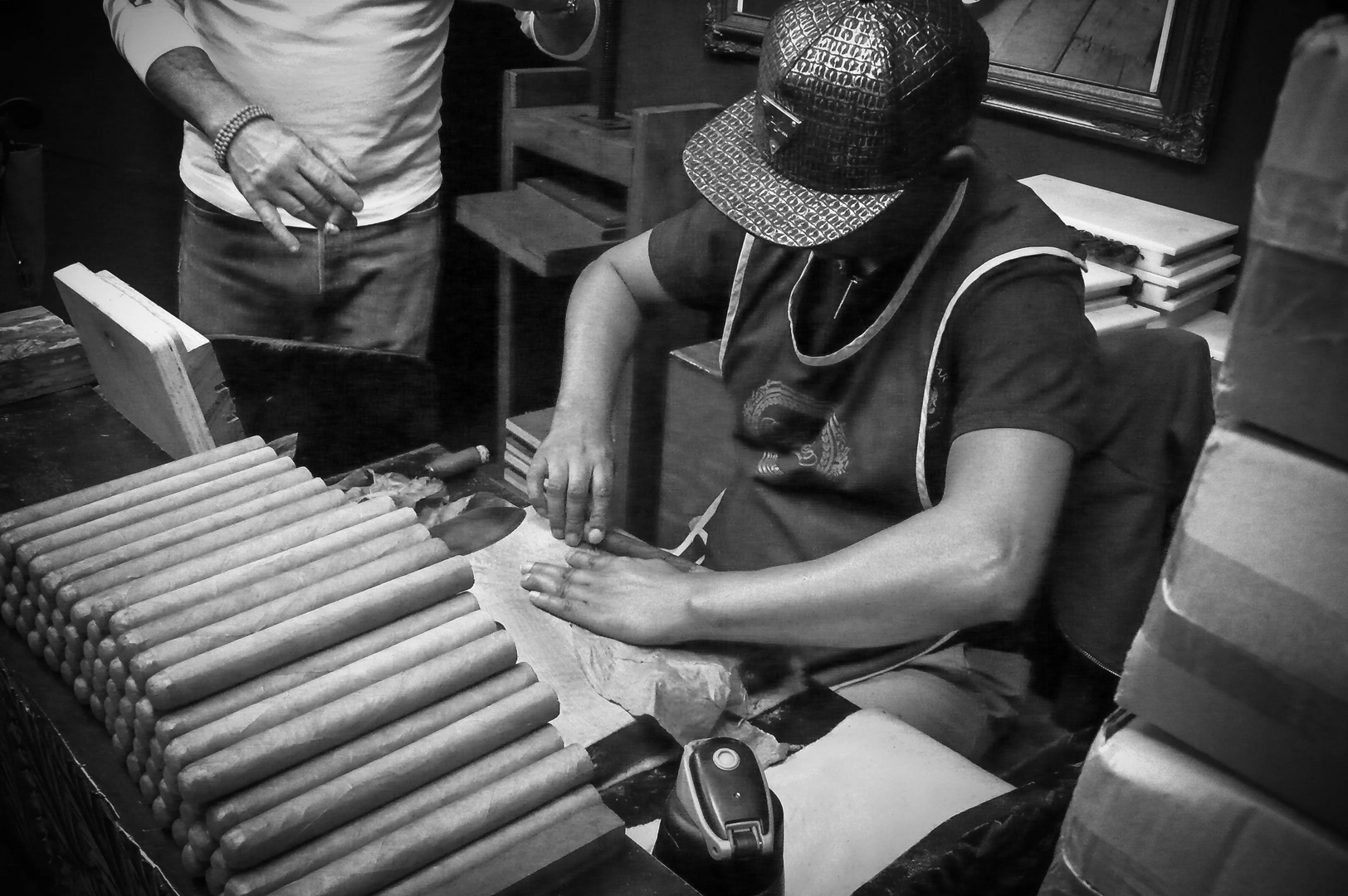 Rolling cigars