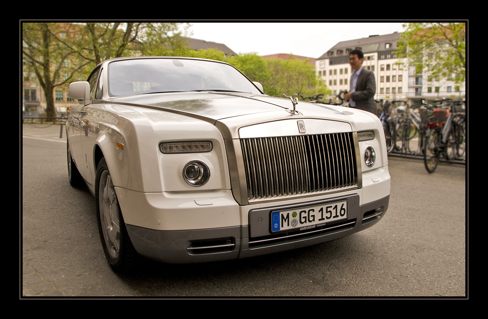 Rolls-Royce Phantom Drophead Coupe Soft- top