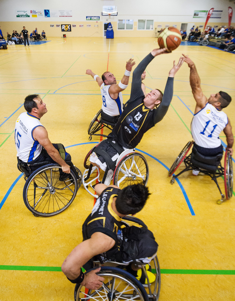 Rollstuhlbasketball 3
