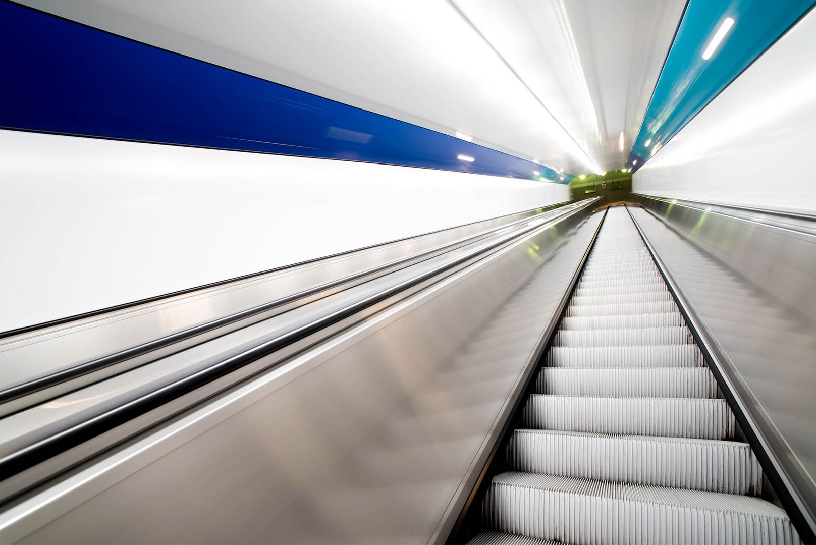 Rolltreppe aufwärts