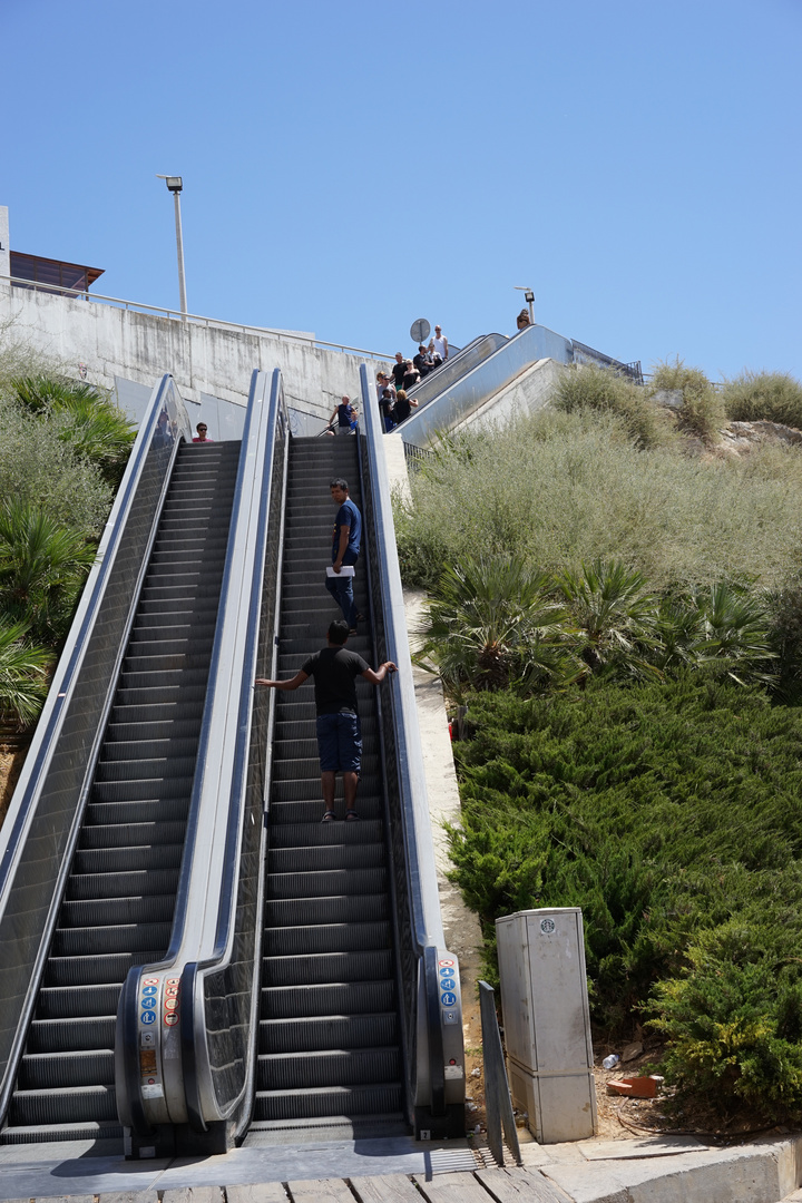 Rolltreppe im Freien 