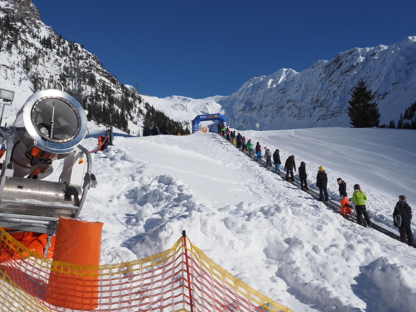 Rolltreppe im Schnee 