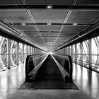 Rolltreppe im Skywalk der Hannover Messe