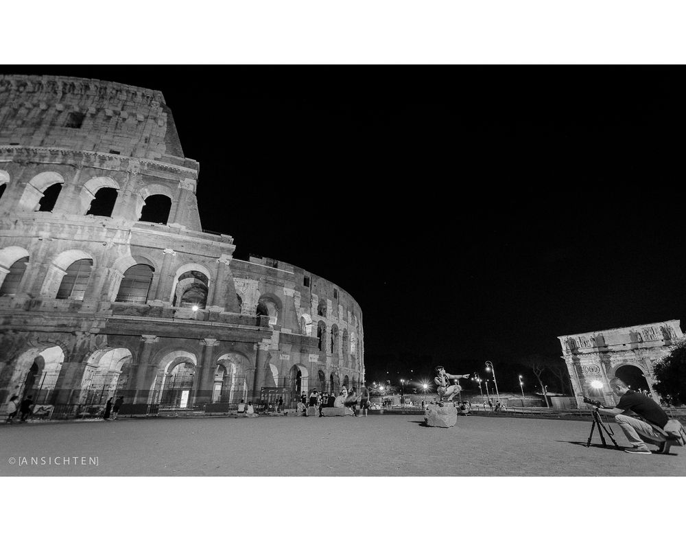 [ROM 007 - colosseum night]